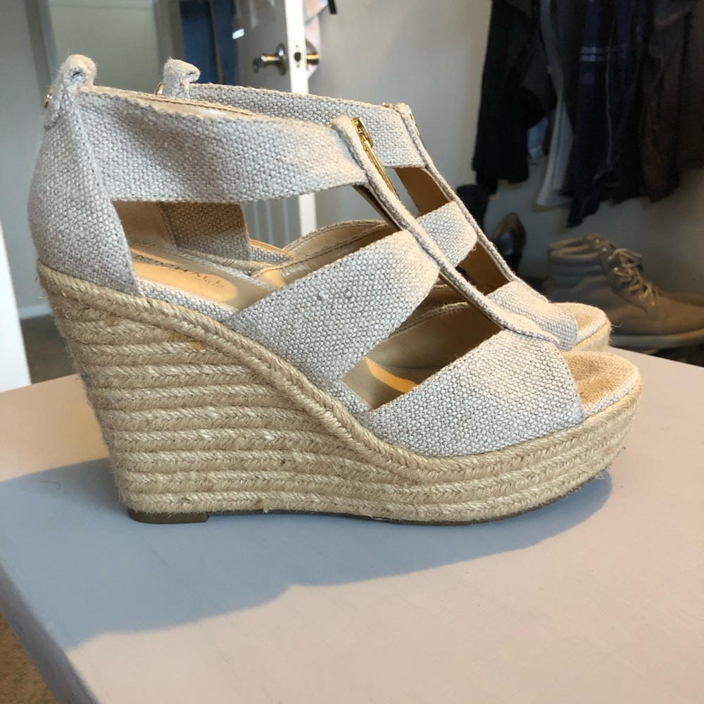 MK! Worn only a week on vacation 🥳